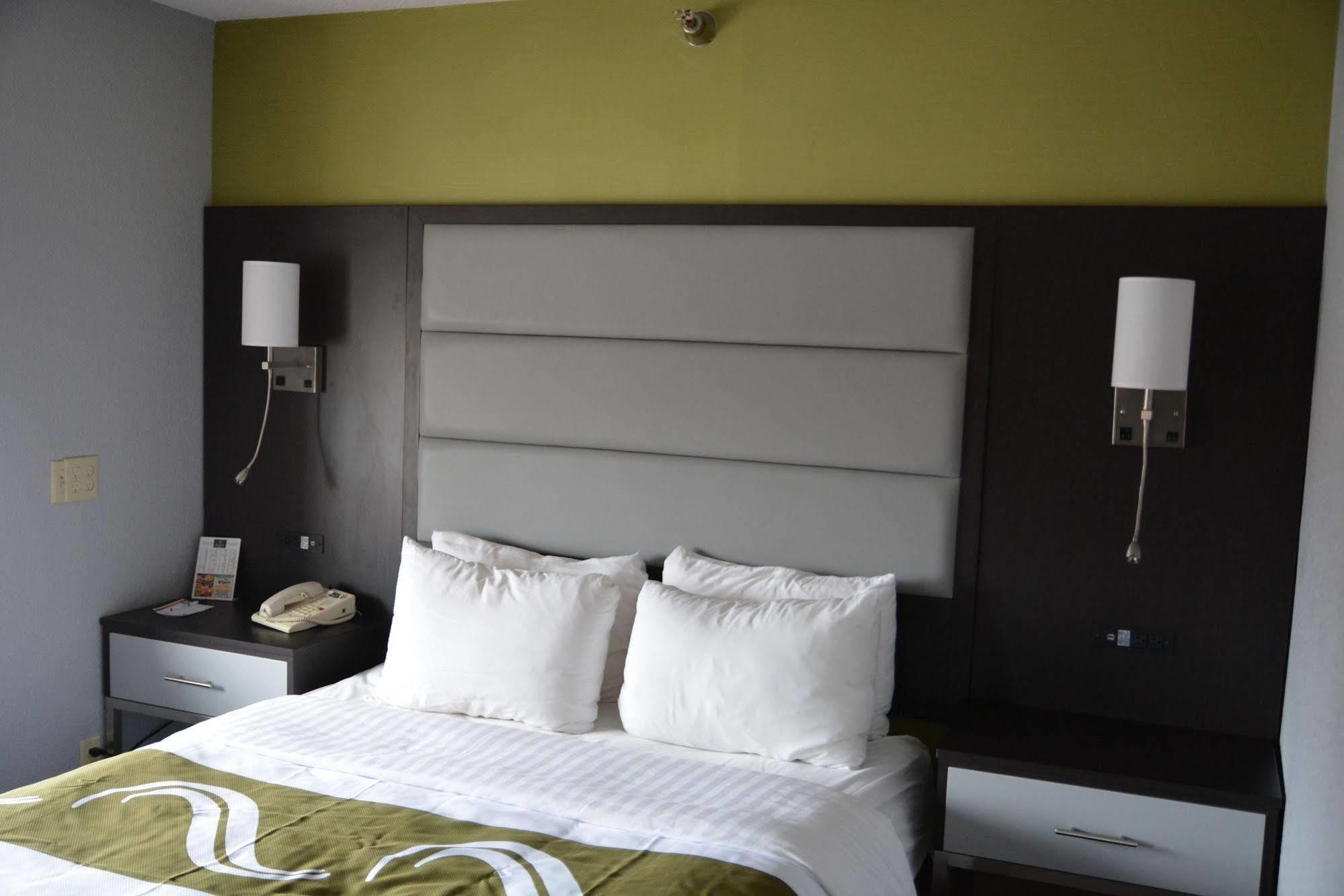 Quality Inn Grove City - Columbus South Eksteriør bilde